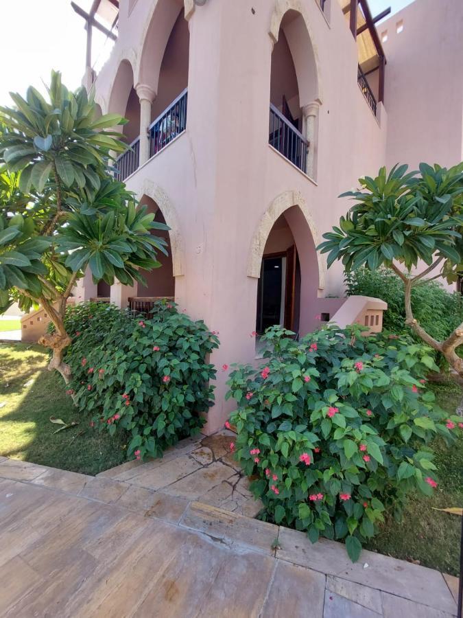 Ground Floor Apartment By Circular Pool In Talabay Aqaba Eksteriør billede