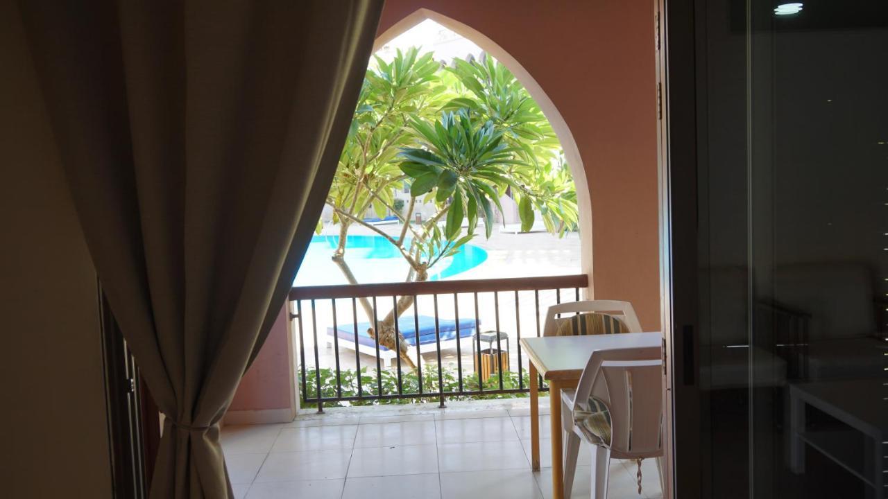 Ground Floor Apartment By Circular Pool In Talabay Aqaba Eksteriør billede