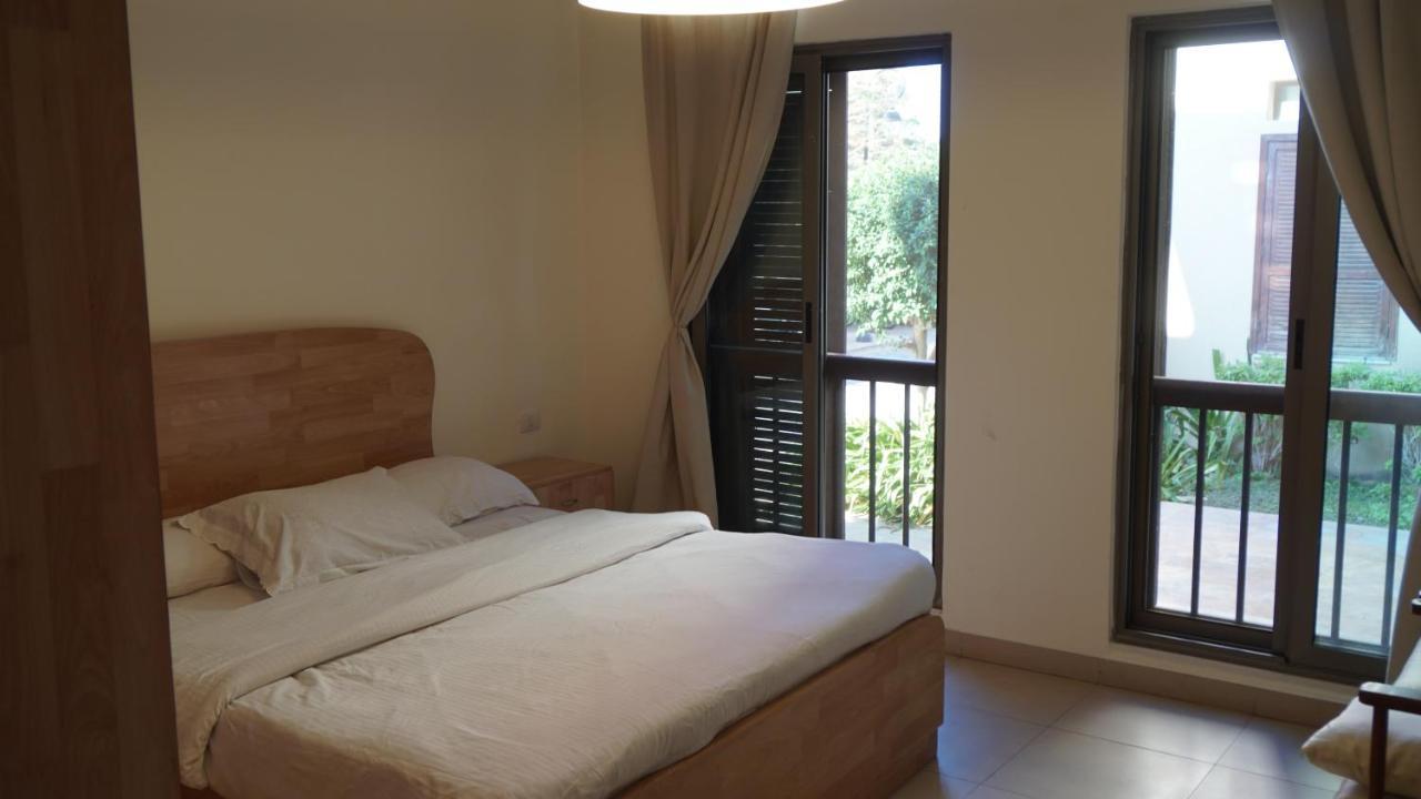 Ground Floor Apartment By Circular Pool In Talabay Aqaba Eksteriør billede