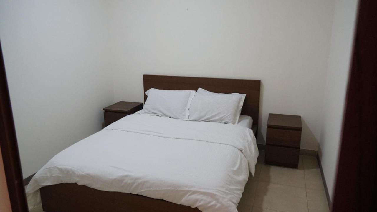 Ground Floor Apartment By Circular Pool In Talabay Aqaba Eksteriør billede
