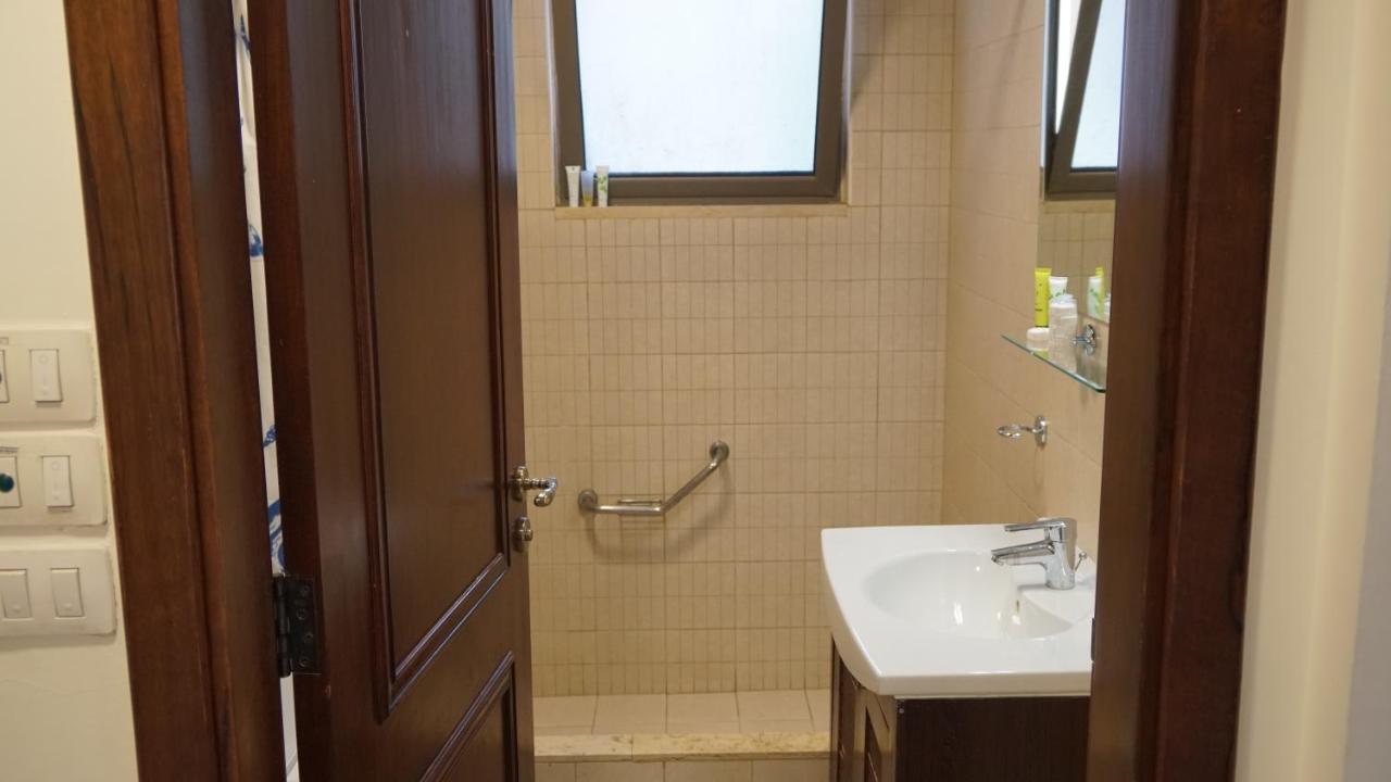Ground Floor Apartment By Circular Pool In Talabay Aqaba Eksteriør billede