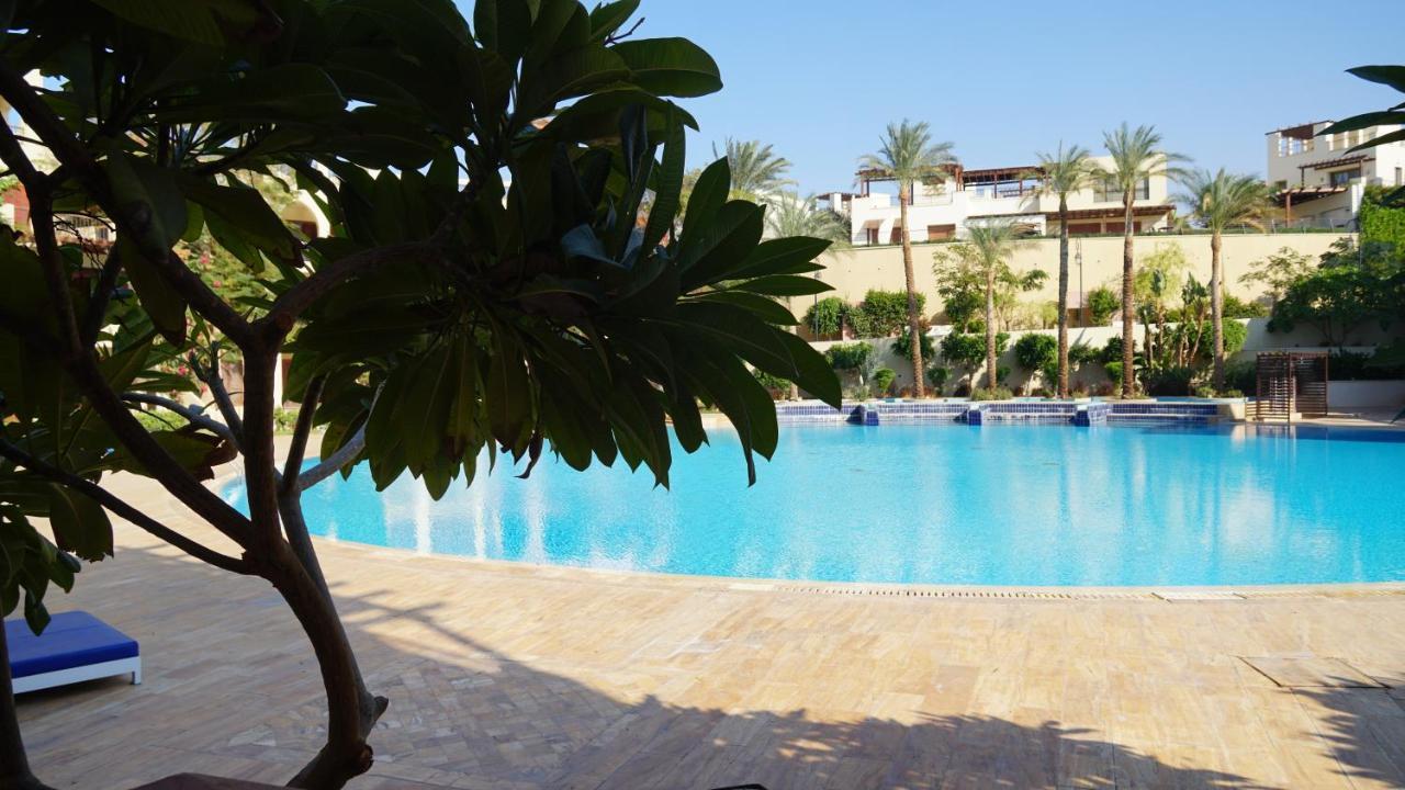 Ground Floor Apartment By Circular Pool In Talabay Aqaba Eksteriør billede